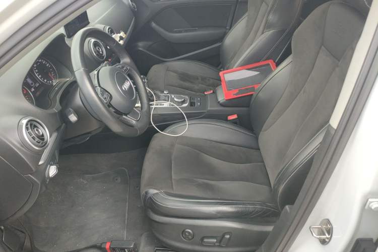 Used Audi A3 2016 Limousine 35 TFSI Prestige Edition Left Front Seat