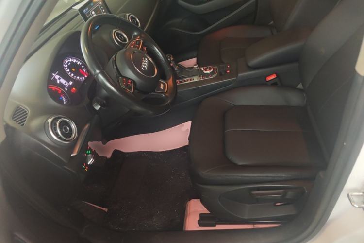 Used Audi A3 2016 Limousine 35 TFSI Ambition Edition Left Front Seat