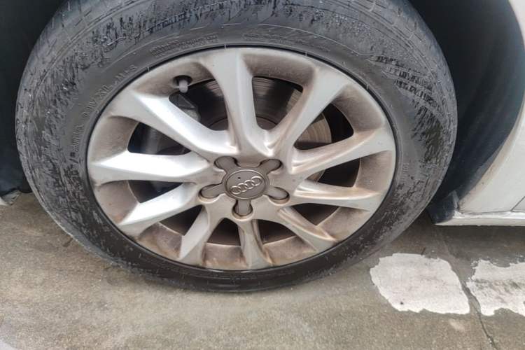 Used Audi A3 2016 Sportback 35 TFSI Ambition Edition Left Front Wheel Hub