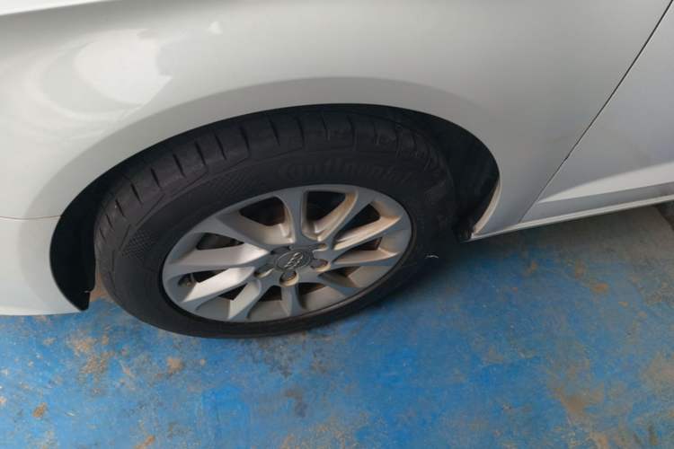 Used Audi A3 2016 Sportback 35 TFSI Ambition Left Front Wheel Hub