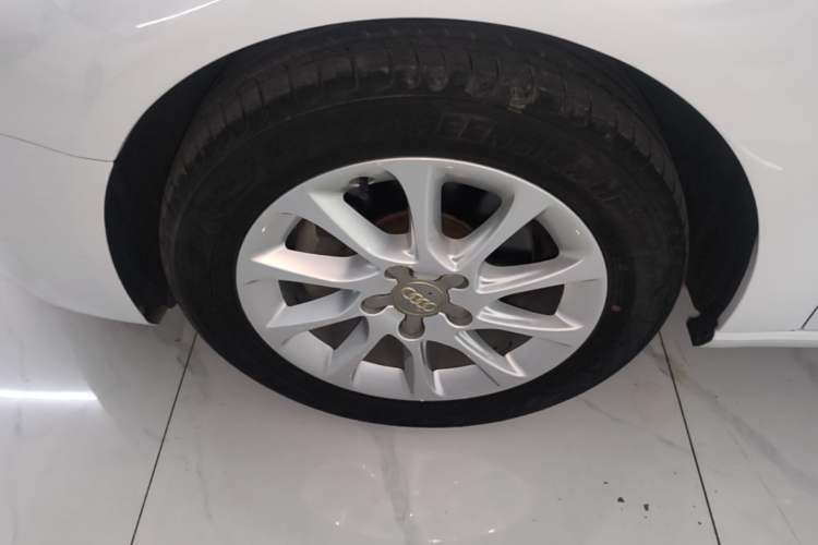 Used Audi A3 2016 Sportback 35 TFSI Ambition Left Front Wheel Hub
