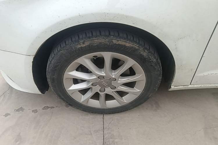 Used Audi A3 2016 Sportback 35 TFSI Ambition Left Front Wheel Hub