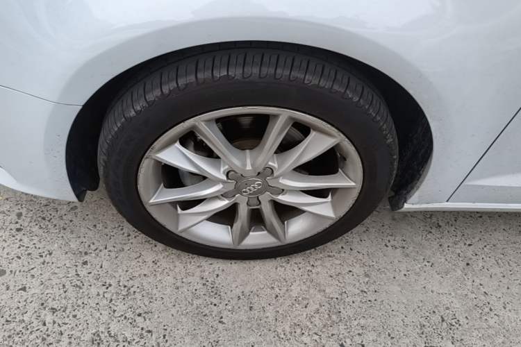 Used Audi A3 2016 Sportback 35 TFSI Style Edition Left Front Wheel Hub