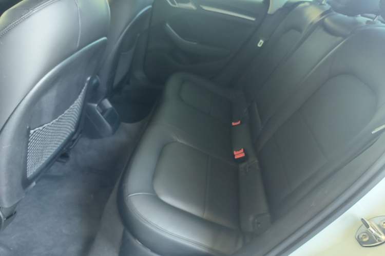 Used Audi A3 2016 Limousine 35 TFSI Ambition Edition Left Rear Seat