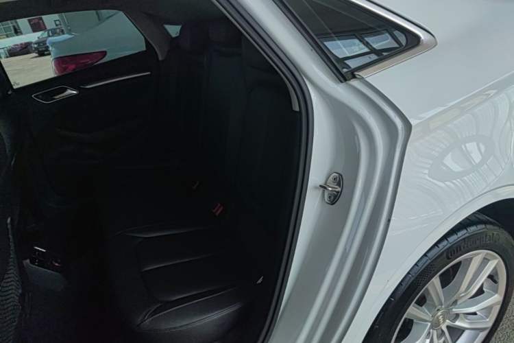 Used Audi A3 2016 Limousine 35 TFSI Style Edition Left Rear Seat