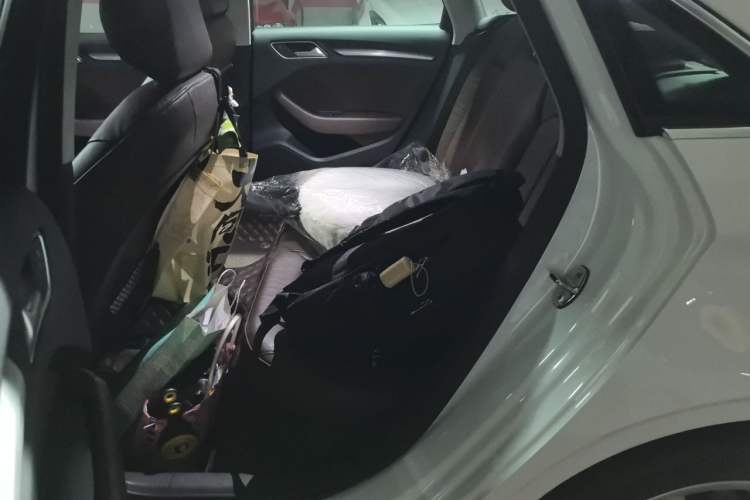 Used Audi A3 2016 Limousine 35 TFSI Style Edition Left Rear Seat