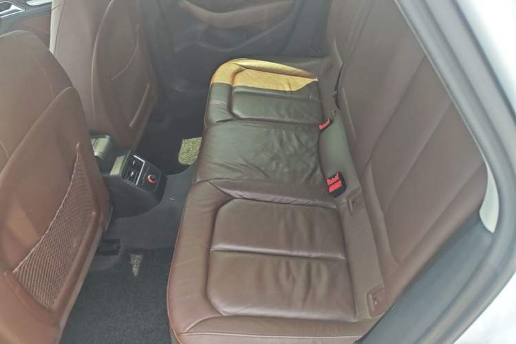 Used Audi A3 2016 Limousine 35 TFSI Style Edition Left Rear Seat