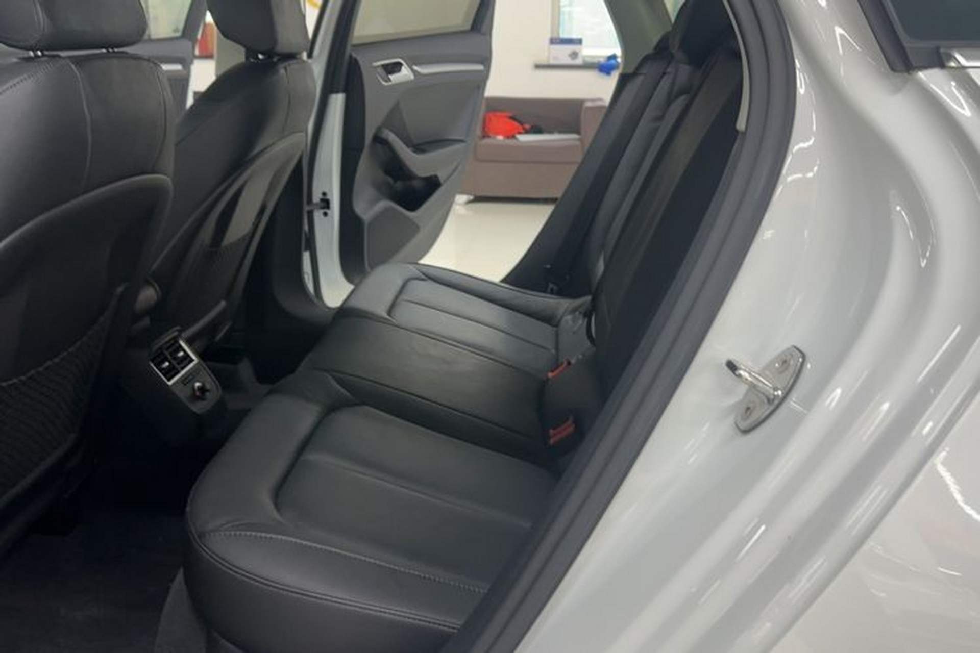Used Audi A3 2016 Limousine 35 TFSI Style Edition Left Rear Seat