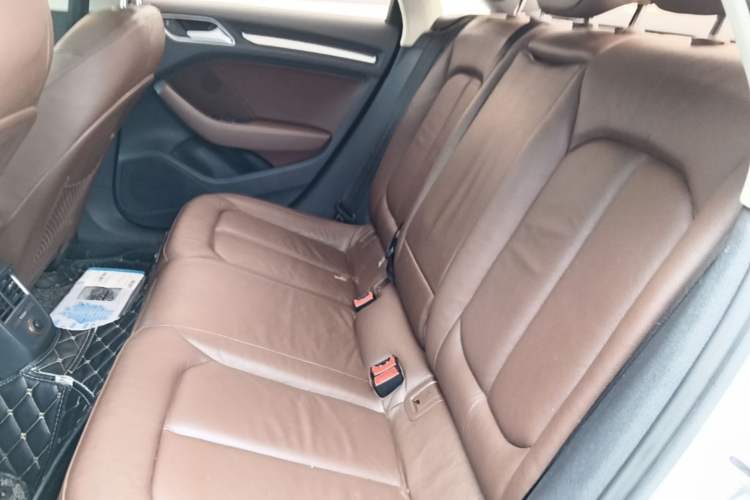 Used Audi A3 2016 Limousine 35 TFSI Style Edition Left Rear Seat