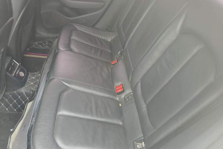 Used Audi A3 2016 Limousine 35 TFSI Style Edition Left Rear Seat