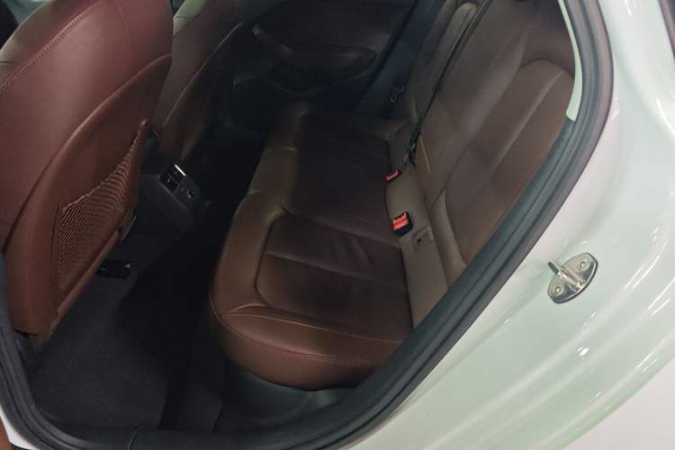 Used Audi A3 2016 Limousine 35 TFSI Style Edition Left Rear Seat