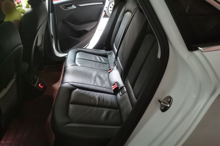 Used Audi A3 2016 Limousine 35 TFSI Style Edition Left Rear Seat