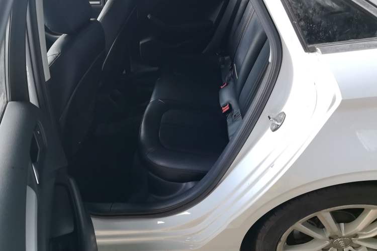 Used Audi A3 2016 Limousine 35 TFSI Ambition Edition Left Rear Seat