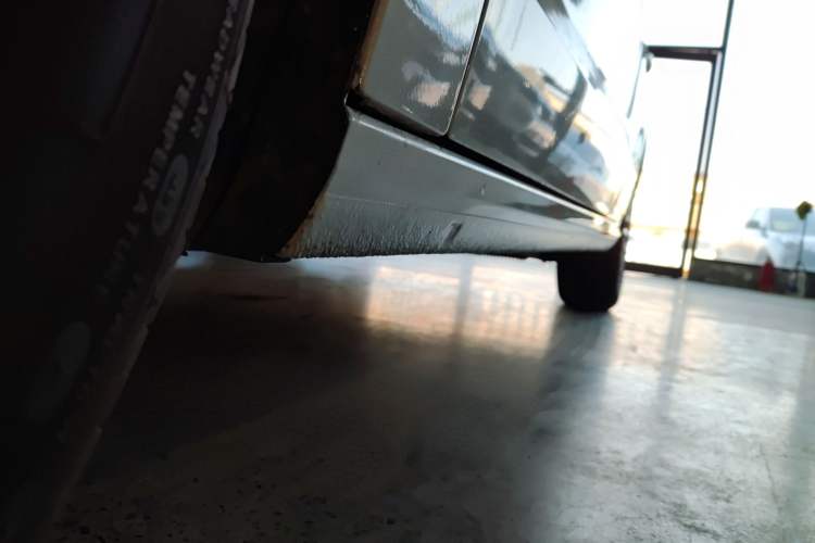 Used Audi A3 2016 Limousine 35 TFSI Prestige Edition Left Side Sill