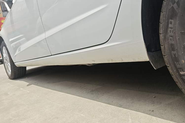 Used Audi A3 2016 Sportback 35 TFSI Ambition Edition Left Side Sill