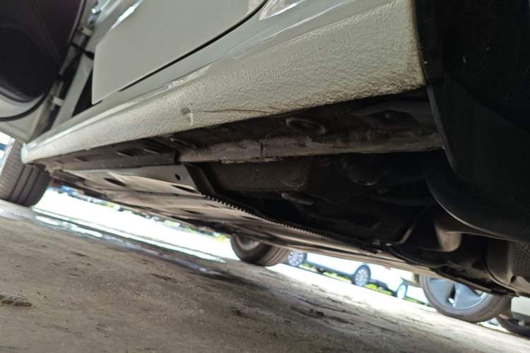 Used Audi A3 2016 Limousine 35 TFSI Prestige Edition Left Side Sill