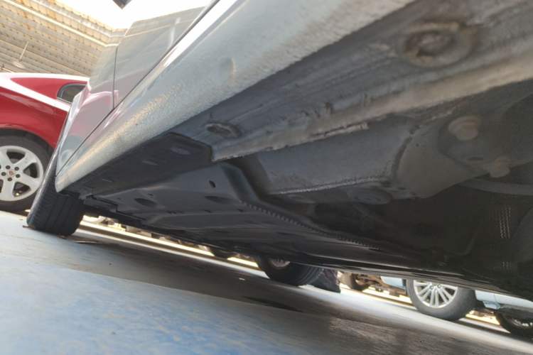 Used Audi A3 2016 Limousine 35 TFSI Prestige Edition Left Side Sill