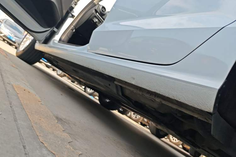 Used Audi A3 2016 Limousine 35 TFSI Prestige Edition Left Side Sill