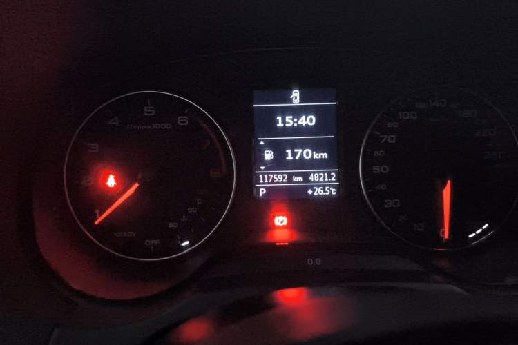 Used Audi A3 2016 Limousine 35 TFSI Style Edition Odometer Close Up