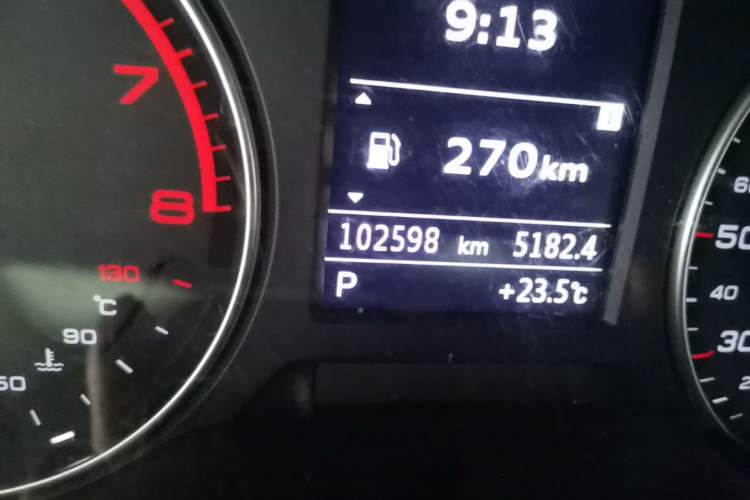 Used Audi A3 2016 Limousine 35 TFSI Ambition Edition Odometer Close Up
