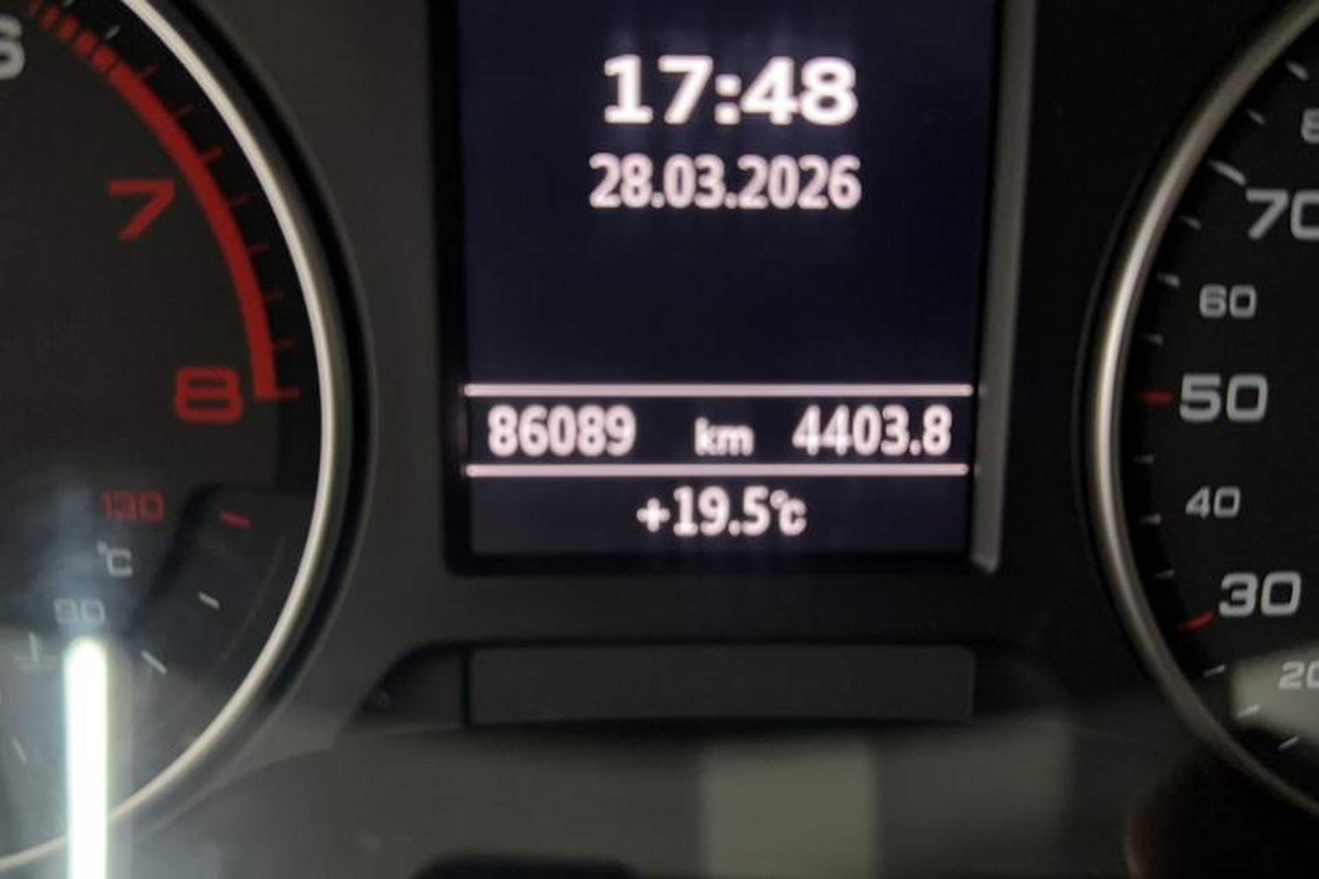 Used Audi A3 2016 Limousine 35 TFSI Style Edition Odometer Close Up