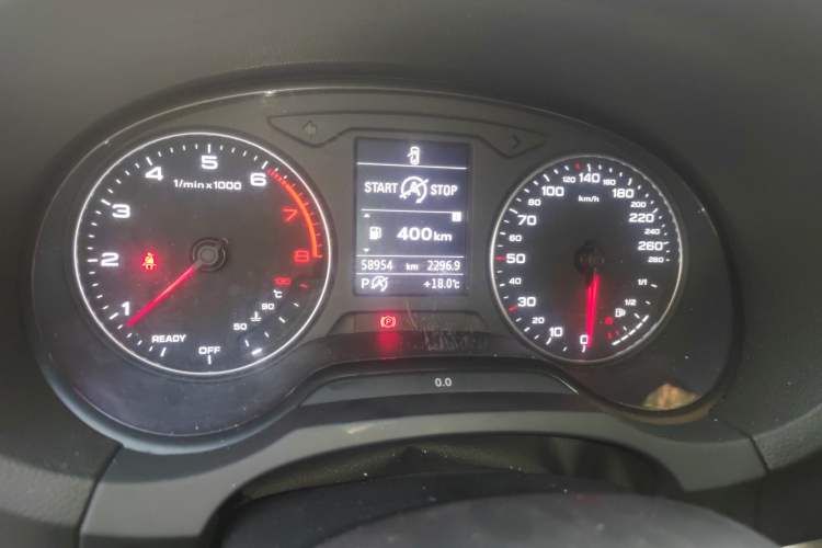 Used Audi A3 2016 Limousine 35 TFSI Ambition Edition Odometer Close Up