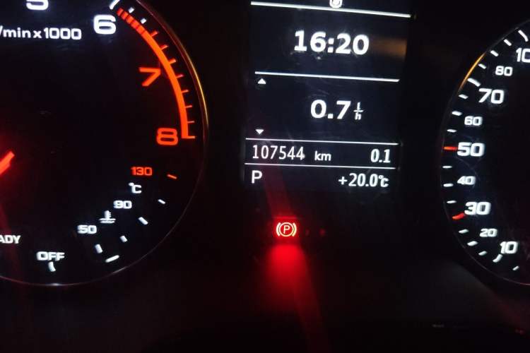 Used Audi A3 2016 Limousine 35 TFSI Prestige Edition Odometer Close Up
