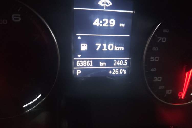 Used Audi A3 2016 Limousine 35 TFSI Style Edition Odometer Close Up
