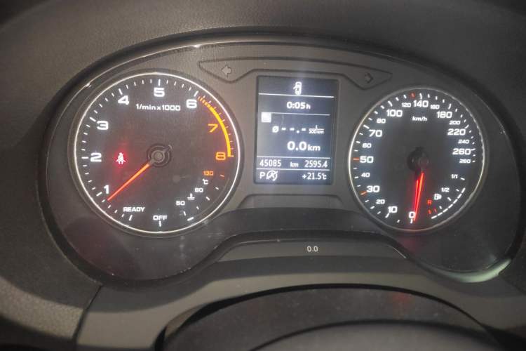 Used Audi A3 2016 Limousine 35 TFSI Prestige Edition Odometer Close Up