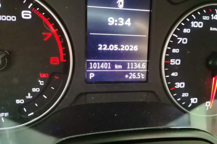 Used Audi A3 2016 Limousine 35 TFSI Ambition Edition Odometer Close Up