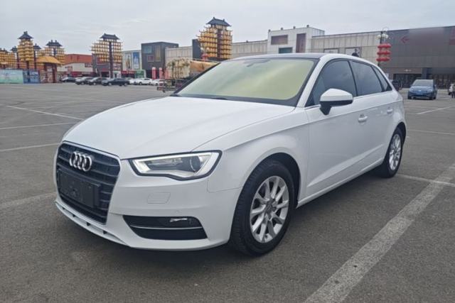 Ojetý Audi A3 2016 Sportback 35 TFSI Ambition
