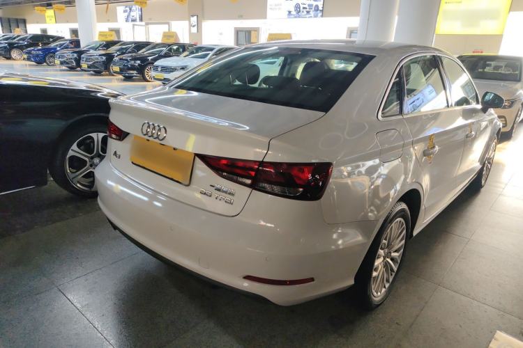 Used Audi A3 2016 Limousine 35 TFSI Ambition Edition Rear Right 45 Deg