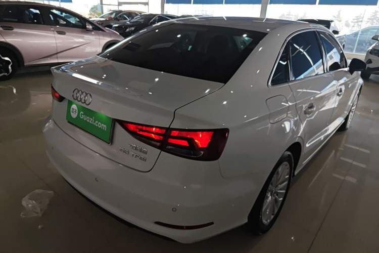 Used Audi A3 2016 Limousine 35 TFSI Ambition Edition Rear Right 45 Deg