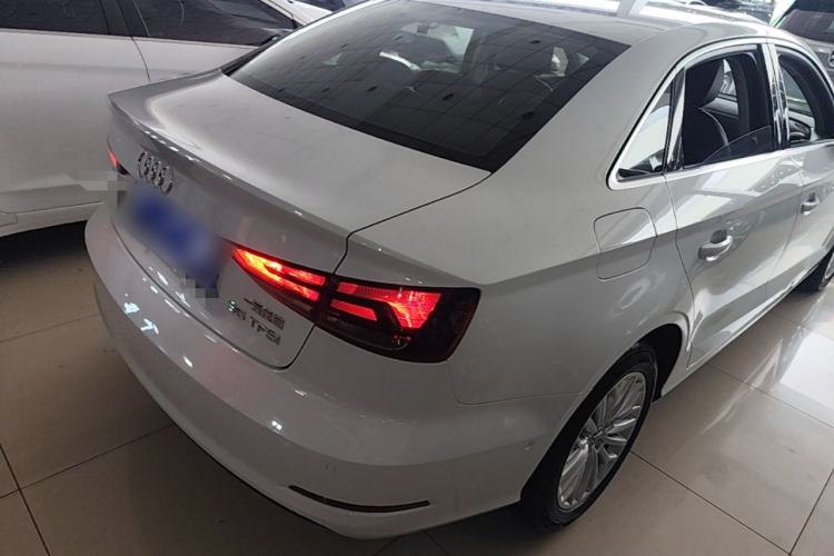 Used Audi A3 2016 Limousine 35 TFSI Ambition Edition Rear Right 45 Deg
