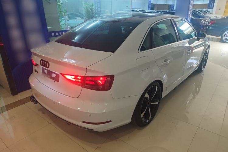 Used Audi A3 2016 Limousine 35 TFSI Ambition Edition Rear Right 45 Deg