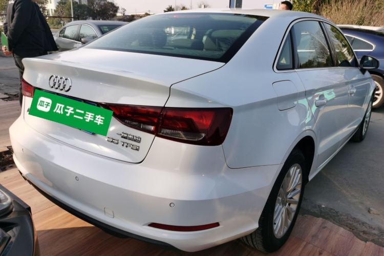 Used Audi A3 2016 Limousine 35 TFSI Ambition Edition Rear Right 45 Deg
