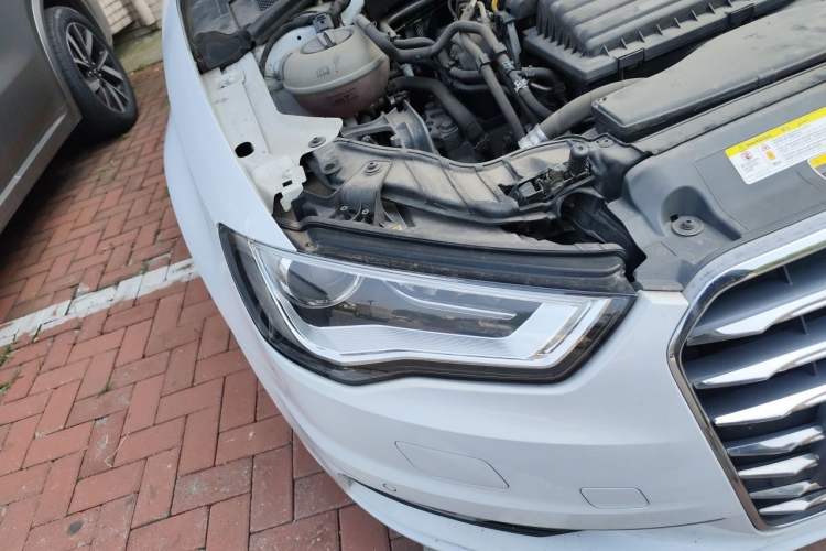 Used Audi A3 2016 Limousine 35 TFSI Style Edition Right Front Headlight