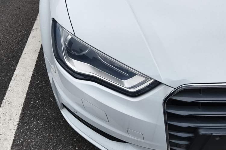 Used Audi A3 2016 Limousine 35 TFSI Prestige Edition Right Front Headlight
