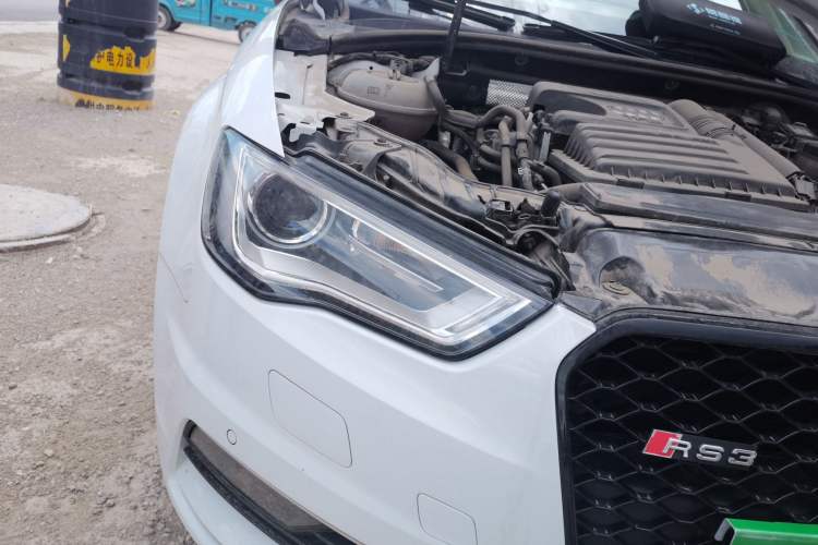 Used Audi A3 2016 Limousine 35 TFSI Prestige Edition Right Front Headlight