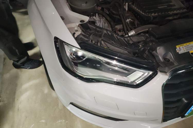 Used Audi A3 2016 Limousine 35 TFSI Prestige Edition Right Front Headlight