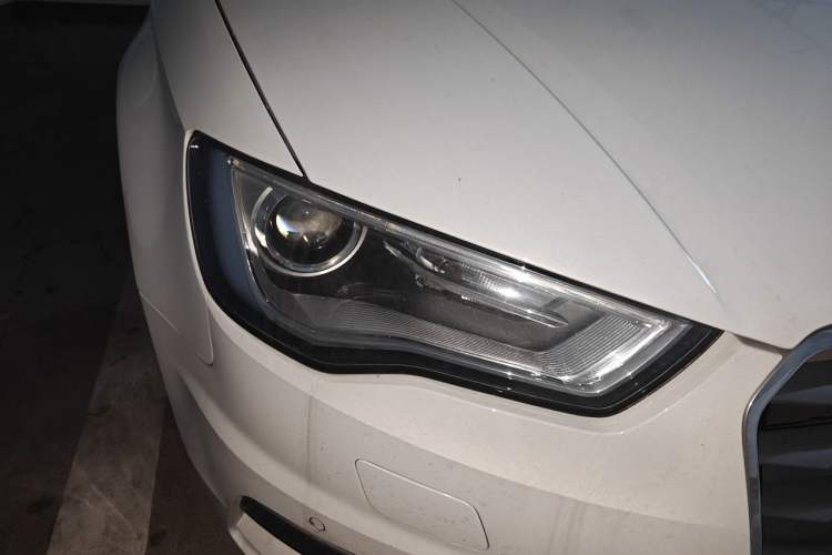 Used Audi A3 2016 Limousine 35 TFSI Prestige Edition Right Front Headlight