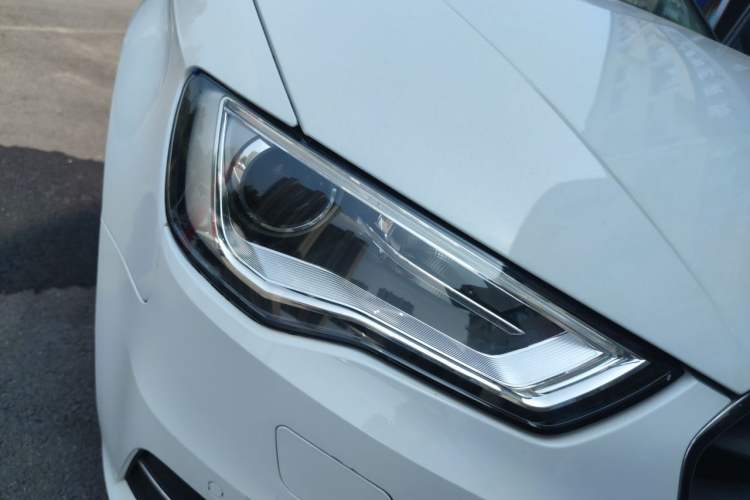 Used Audi A3 2016 Sportback 35 TFSI Ambition Right Front Headlight