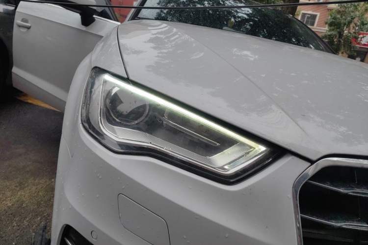 Used Audi A3 2016 Sportback 35 TFSI Ambition Right Front Headlight