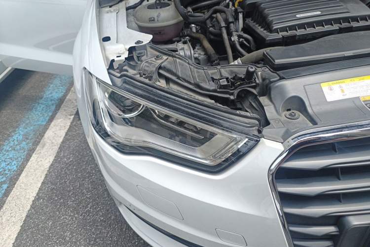 Used Audi A3 2016 Limousine 35 TFSI Ambition Edition Right Front Headlight