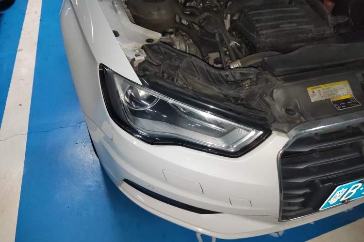 Used Audi A3 2016 Limousine 35 TFSI Prestige Edition Right Front Headlight