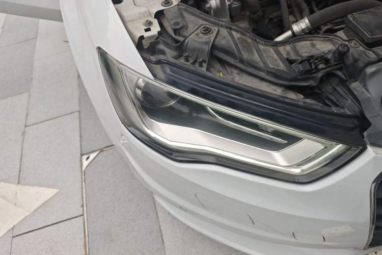 Used Audi A3 2016 Limousine 35 TFSI Style Edition Right Front Headlight