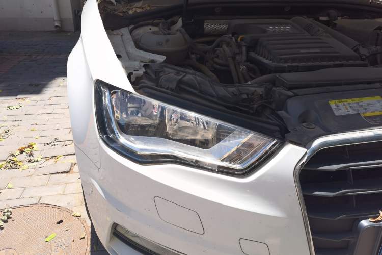 Used Audi A3 2016 Limousine 35 TFSI Ambition Edition Right Front Headlight