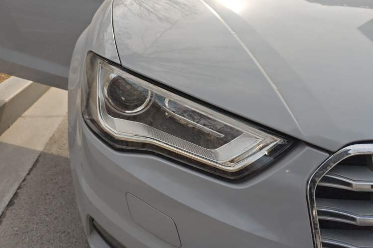 Used Audi A3 2016 Limousine 35 TFSI Style Edition Right Front Headlight