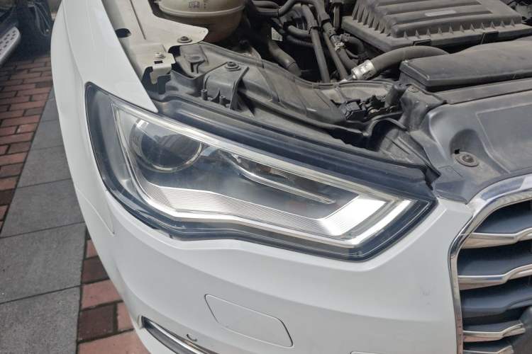 Used Audi A3 2016 Sportback 35 TFSI Ambition Right Front Headlight