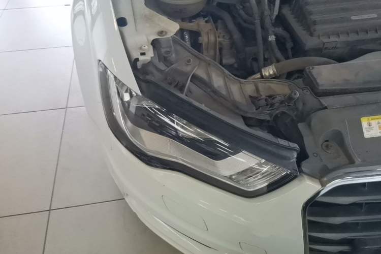 Used Audi A3 2016 Limousine 35 TFSI Ambition Edition Right Front Headlight